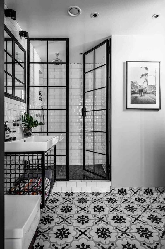 Black and white bathroom design ideas: striking the perfect balance of this monochromatic style with Art Deco elements and modern twists, 2, eurocraftswfl.com