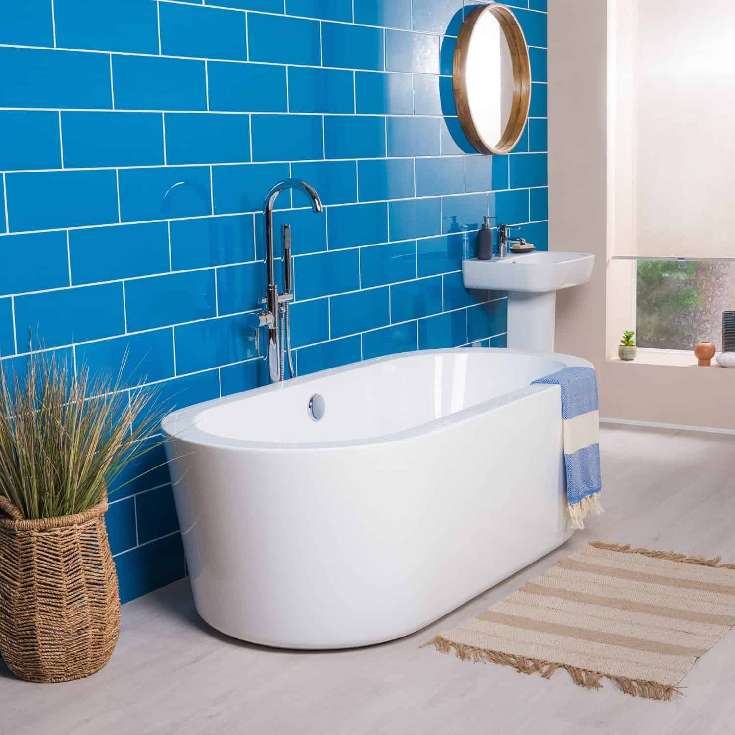 Blue bathroom: Delightful hues and modern themes suggestions for your next remodeling project + The meaning of blue in interior design, 2, eurocraftswfl.com